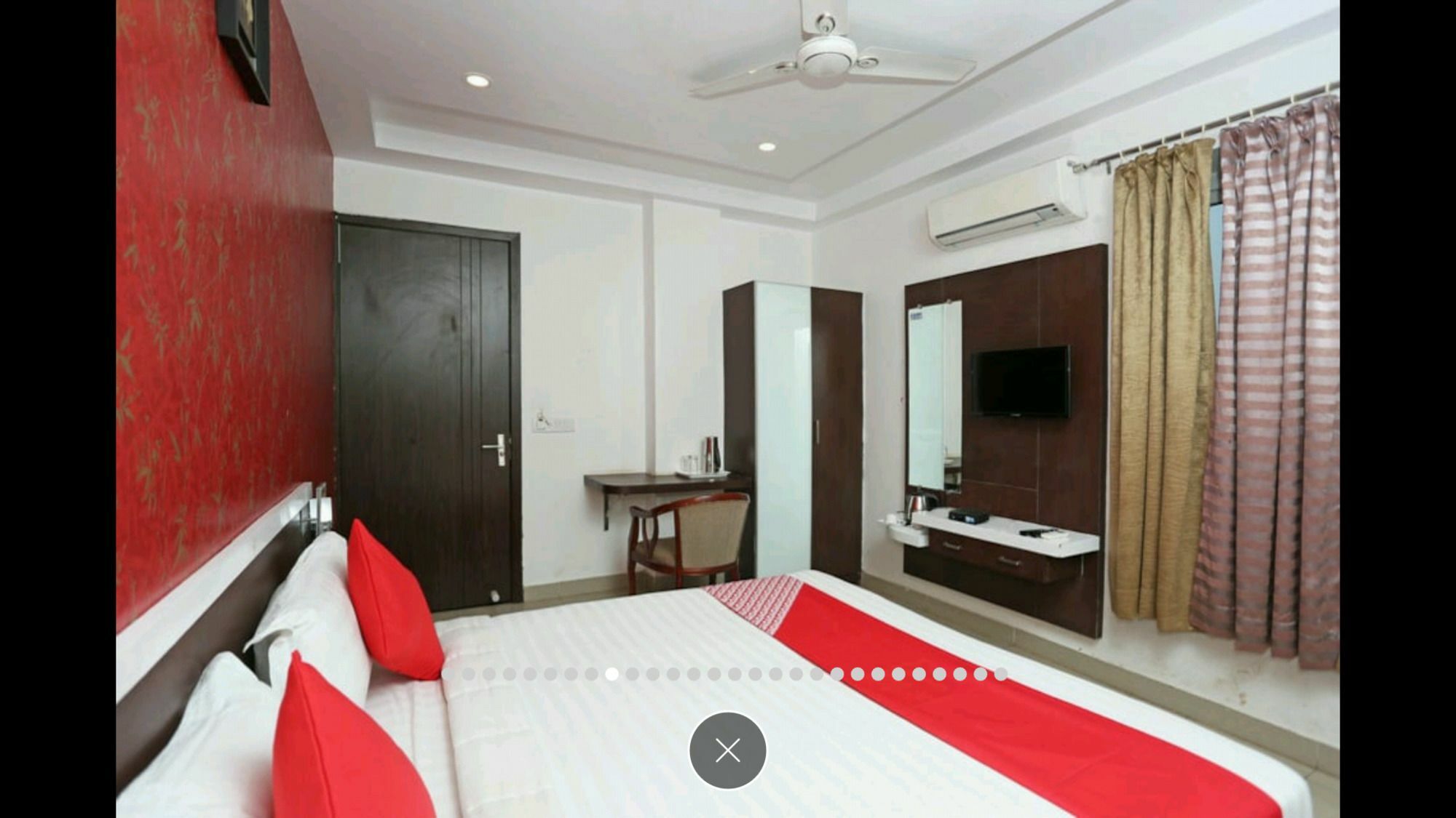 Hotel Landmark Bhubaneswar Exterior photo
