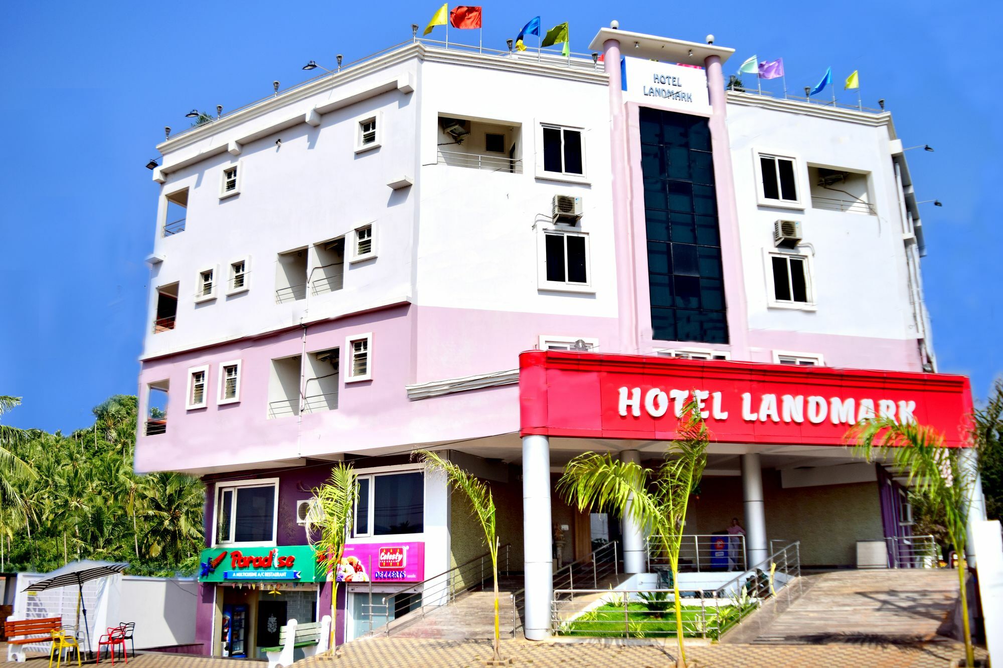 Hotel Landmark Bhubaneswar Exterior photo